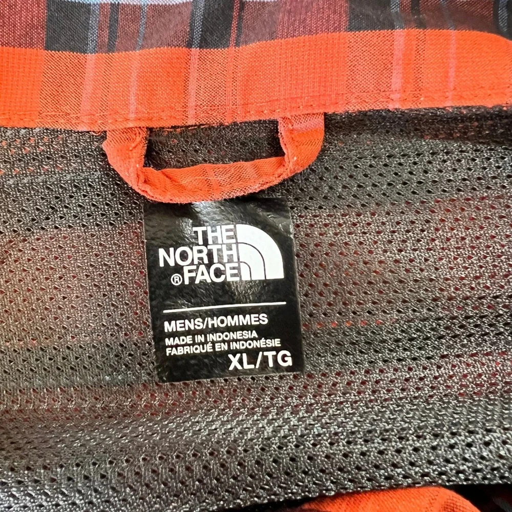 The North Face Mens XL Red Black Plaid Long Sleeve Hiking Button Up Shirt 1583‎